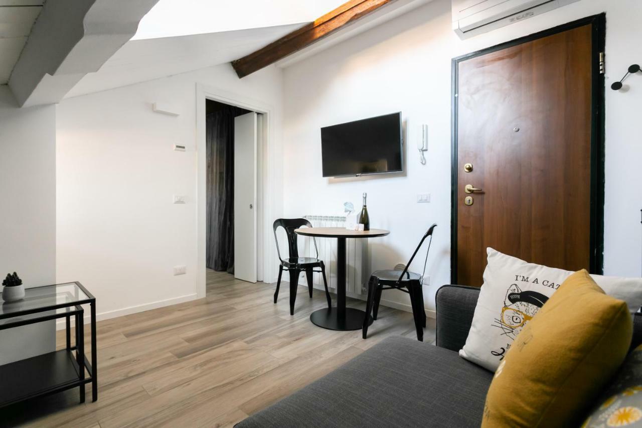 Milano Apartments Darsena Eksteriør bilde
